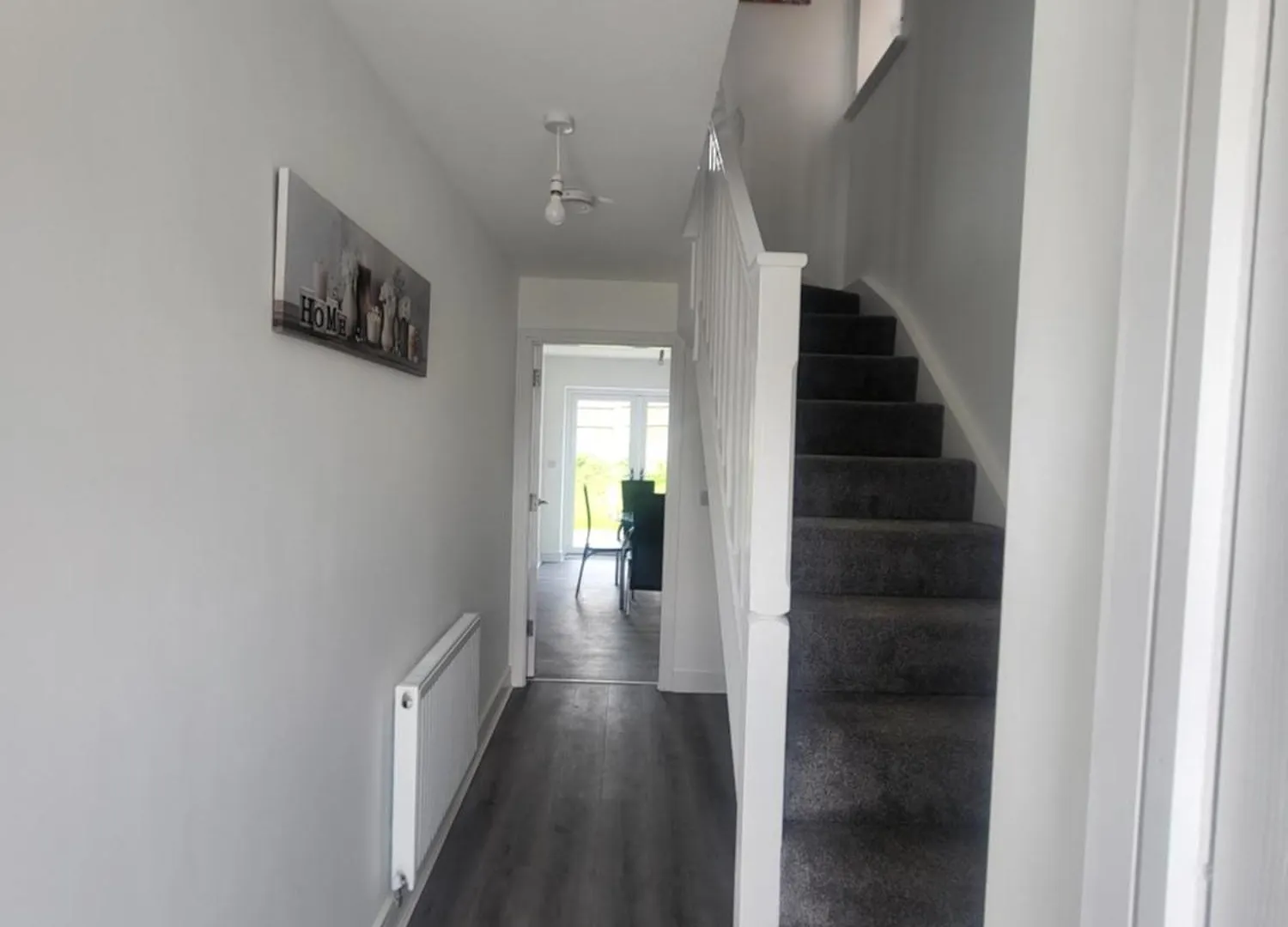 New Build 3-Bed In Rotherham Fast Wifi, Garden & Driveway